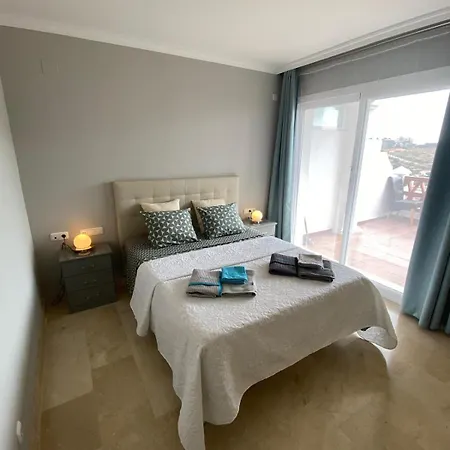2 Bedroom Sitio De Calahonda, Mijas, 4 Pools! Apartment